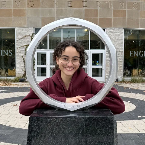 Julia Da Silva, composites lead
